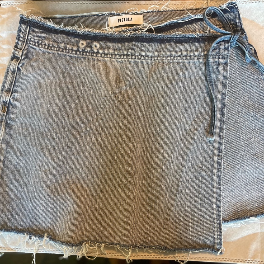 Pistola wrap and button Jean skirt in excellent condition